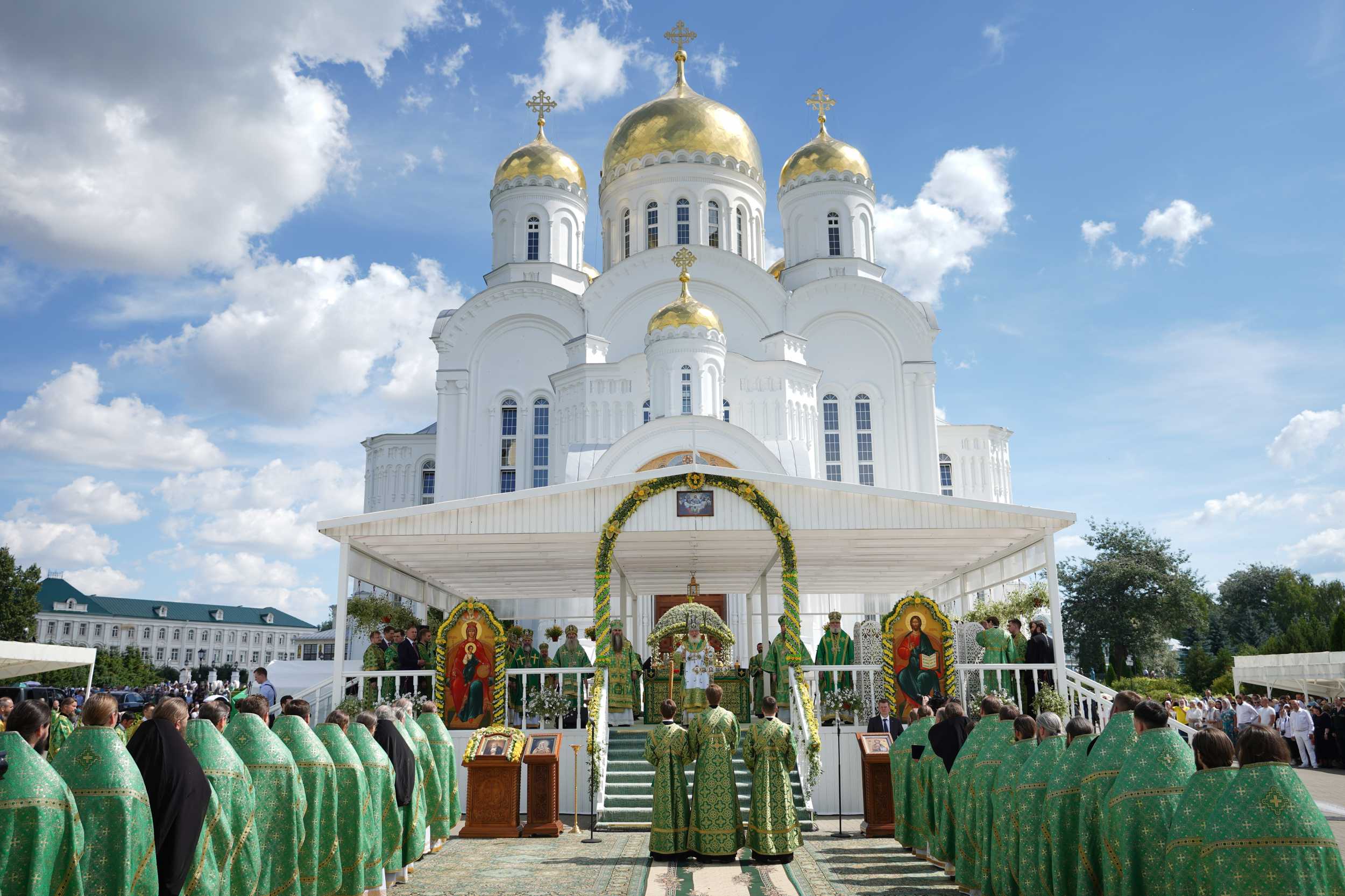 Дивеевский монастырь художественное фото